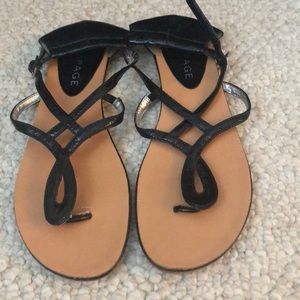 •Black Sandals•